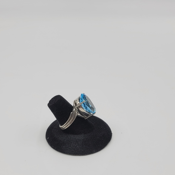 Vtg sterling silver and blue cubic zirconia ring - Picture 6 of 13